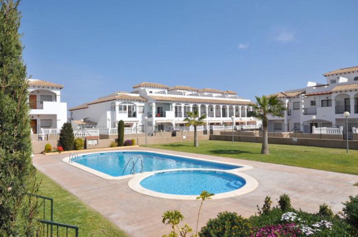Holidaymakers favour private rental market – is now the time to buy that Spanish buy-to-let?