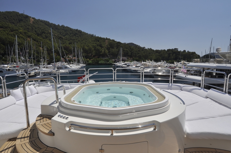 A hot tub on a superyacht? Yes, it’s possible and time to get on board!